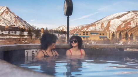 Un paradis blanc autour de Iron Mountain Hot Springs