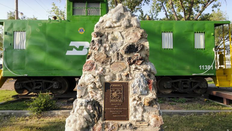 米克尔森小径的石碑