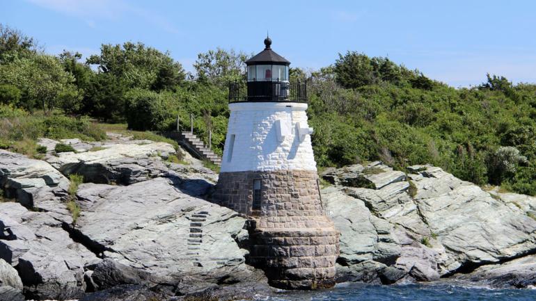 The Castle Hill Lighthouse in Newport provides beautiful views and easy access to the historic Castle Hill Inn.