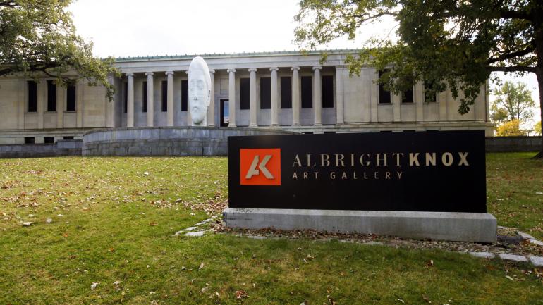 올브라이트 녹스 미술관 야외