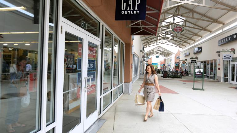 在费城高端奥特莱斯购买物美价廉的商品