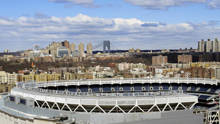 空中俯瞰洋基体育场所在地布朗克斯