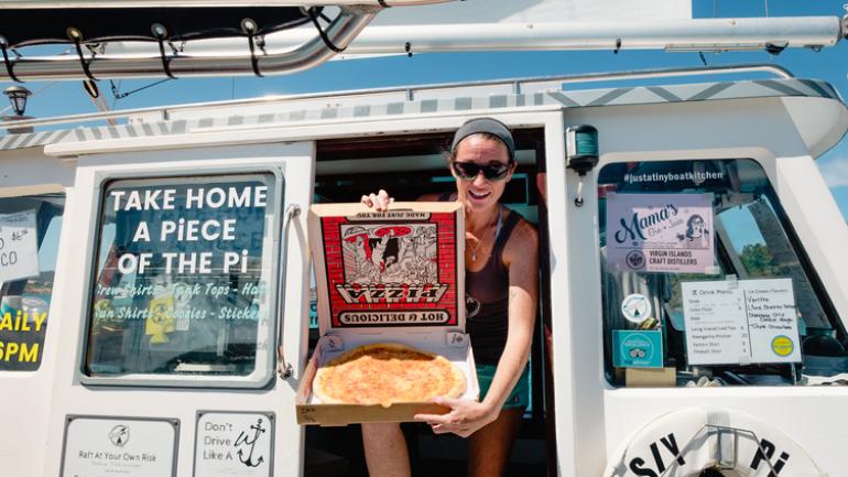 Pizza Pi 水上披萨店