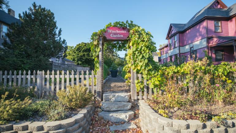 The Winchester Garden 酒吧