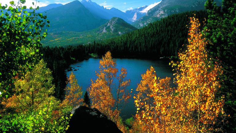 落基山脉国家公园内的壮丽景观