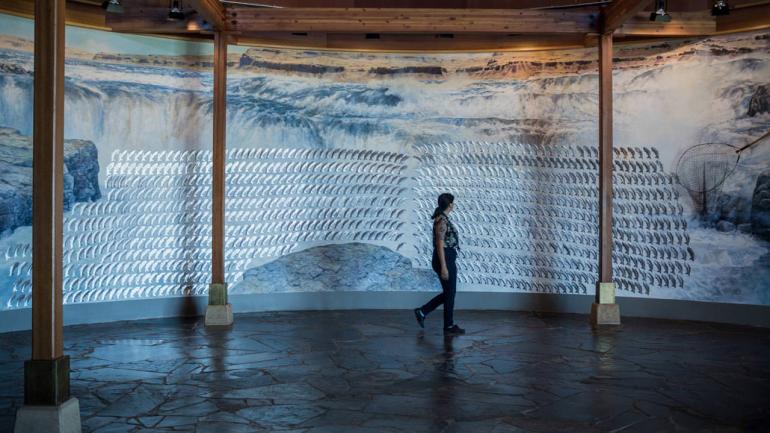 探索位于彭德尔顿的尤马蒂拉印第安人保留区部落联盟的 Tamástslikt Cultural Institute 博物馆