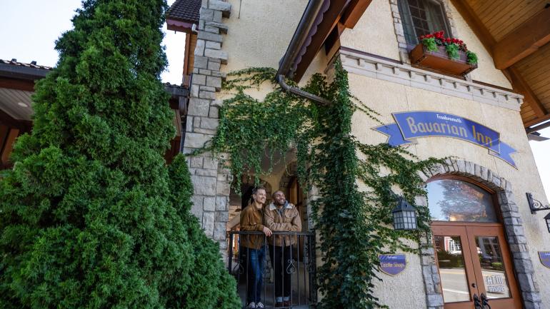 欣赏弗兰肯莫斯市中心的巴伐利亚风格建筑