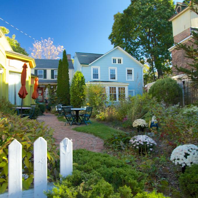 纽约州哈德逊谷新罗谢尔小镇风景如画的建筑群