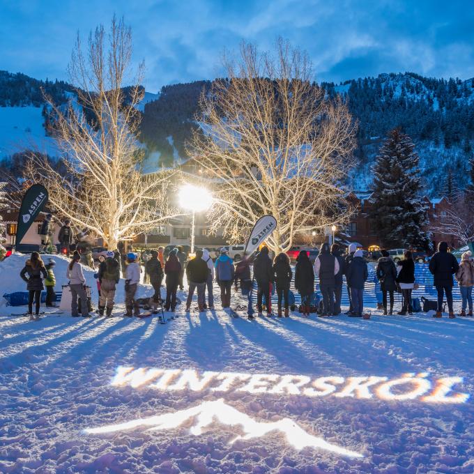 科罗拉多州阿斯彭的 Wintersköl 冬季庆典活动