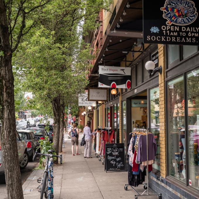 俄勒冈州波特兰北密西西比大道上的当地小店