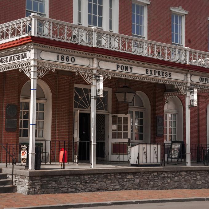 位于密苏里州圣约瑟夫佩蒂之家的驿马快信驿站