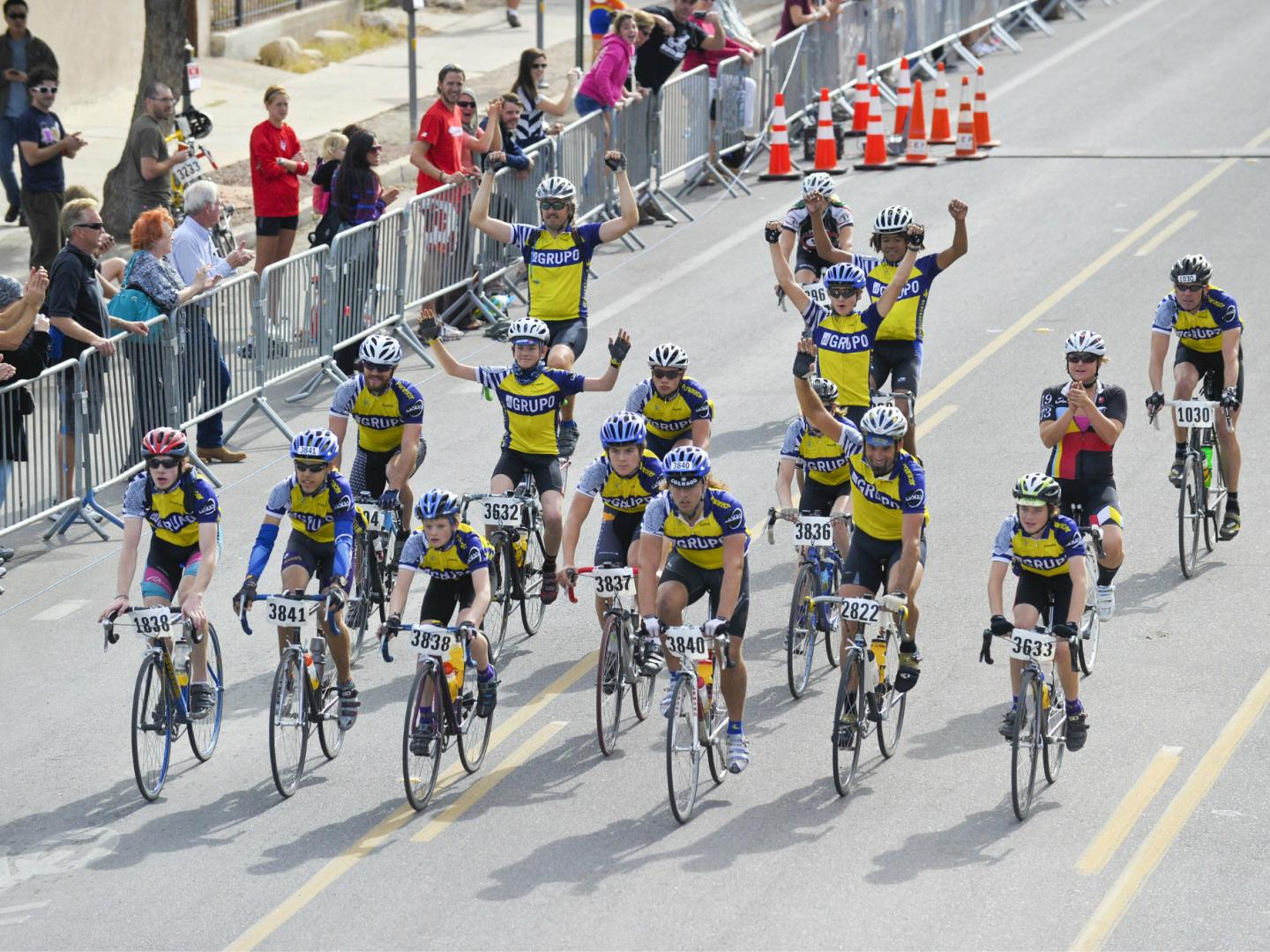 El Tour De Tucson 自行车赛的竞技
