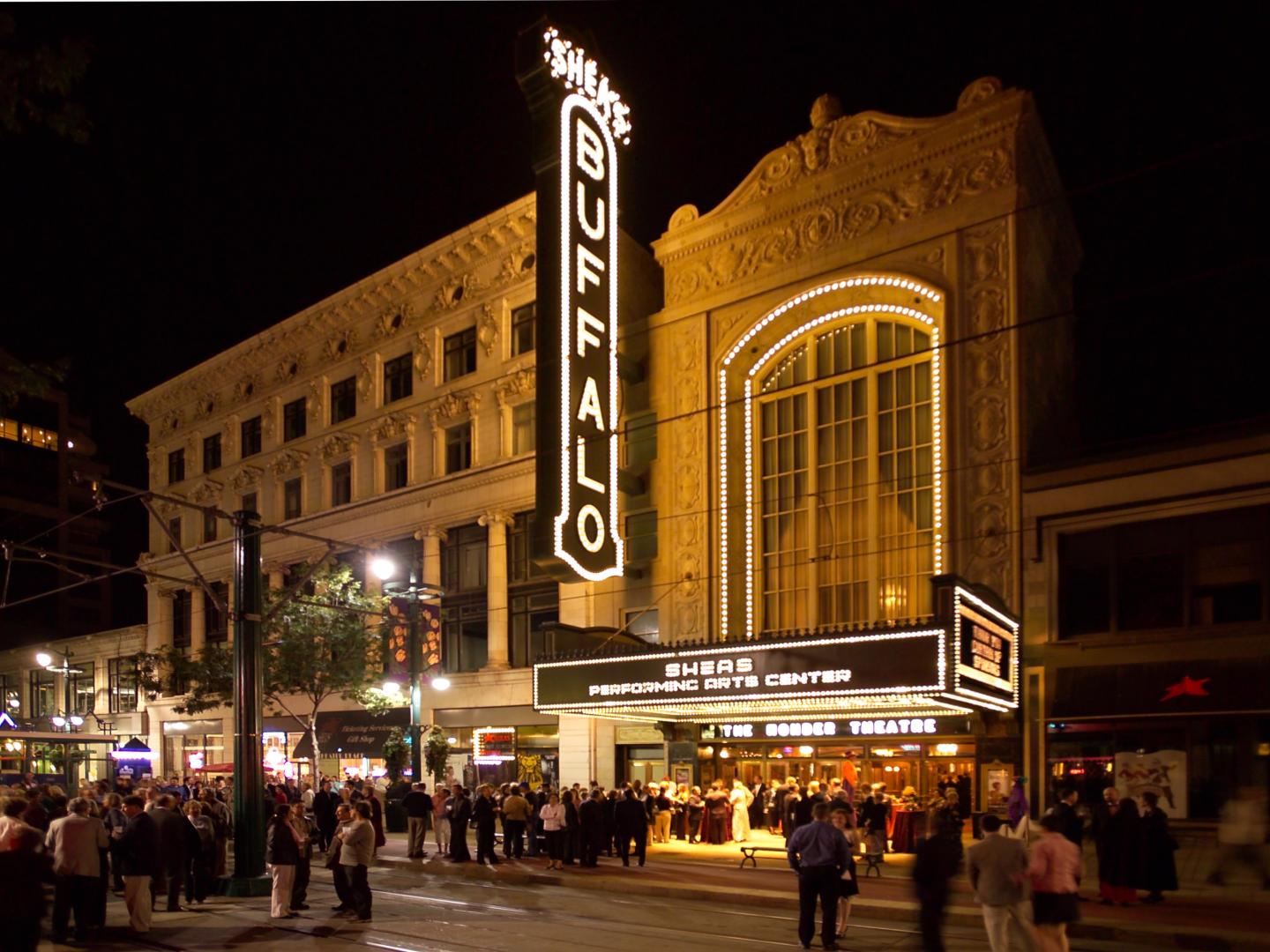 Curtain Up! 演出地点布法罗剧院