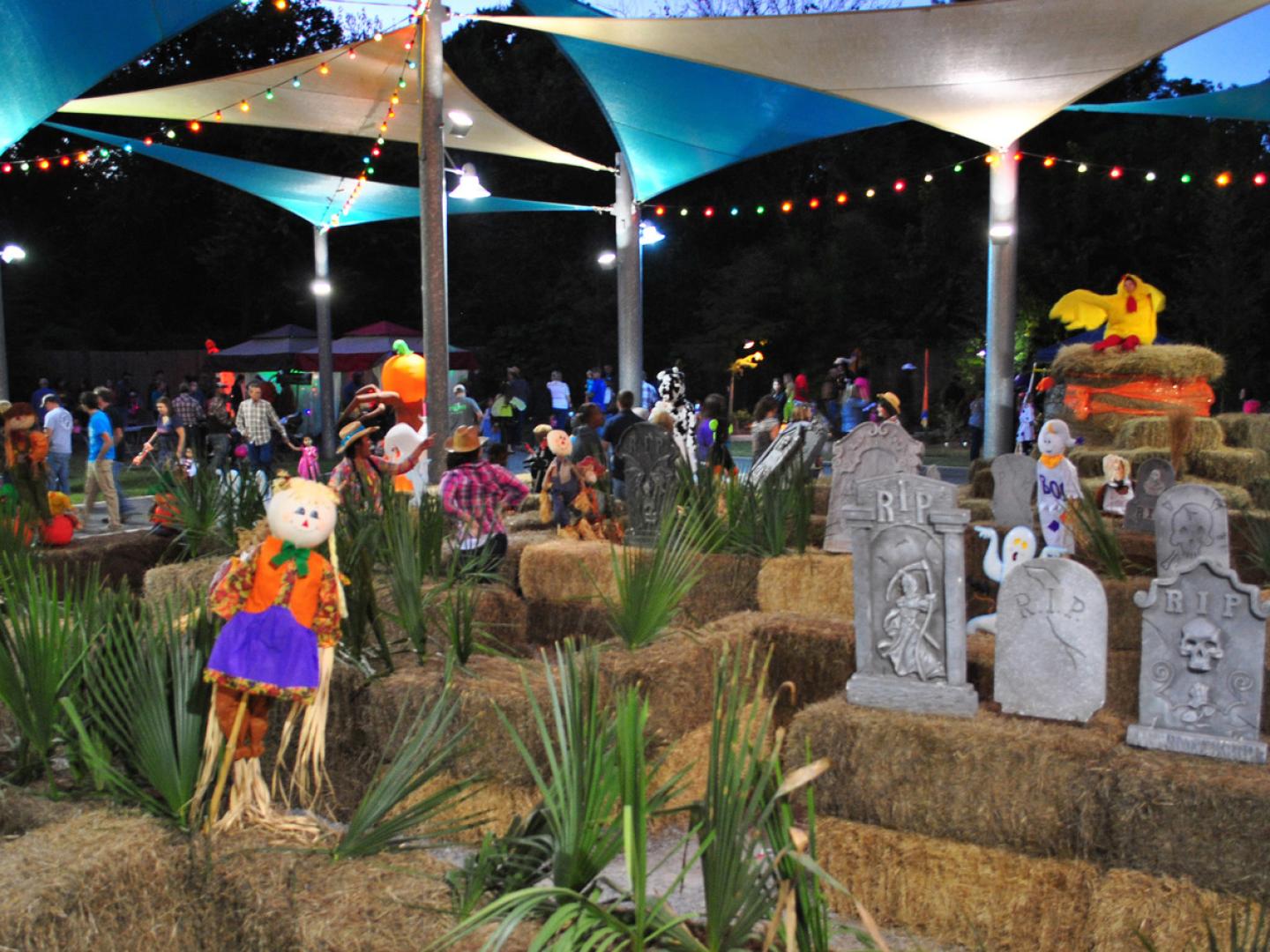 亚历山德里亚 Zoo Boo 万圣节活动中的惊悚场景