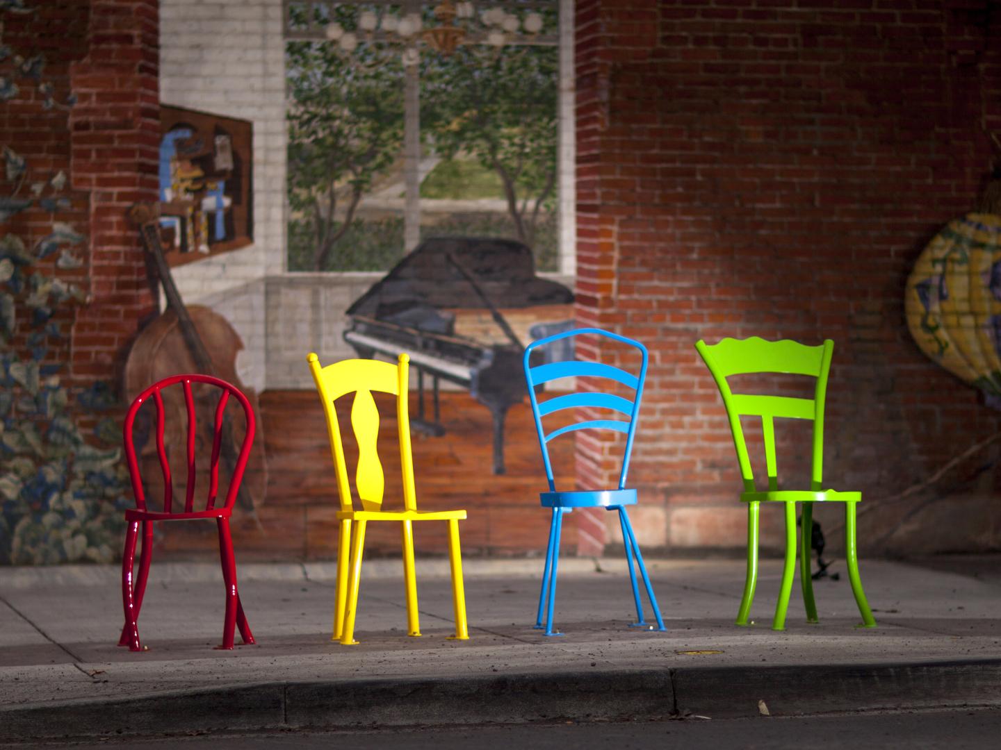 每年的秀美刘易斯顿市中心艺术漫步活动期间，艺术都会深入街巷