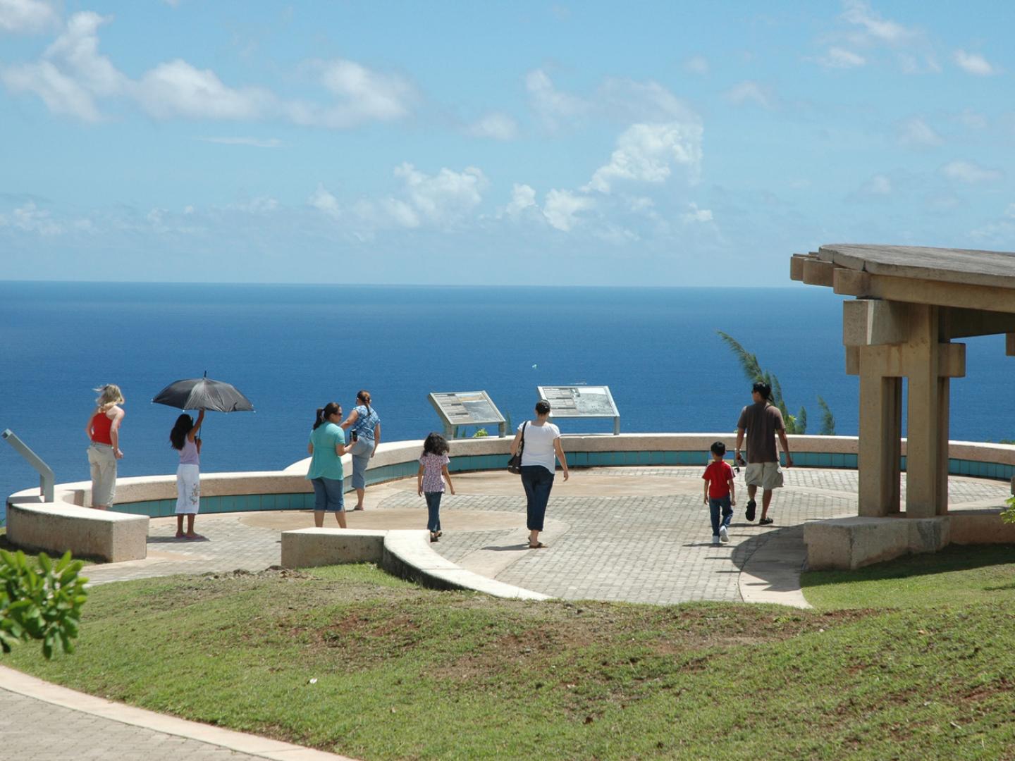 太平洋战争国家历史公园中的阿森海滩观景点