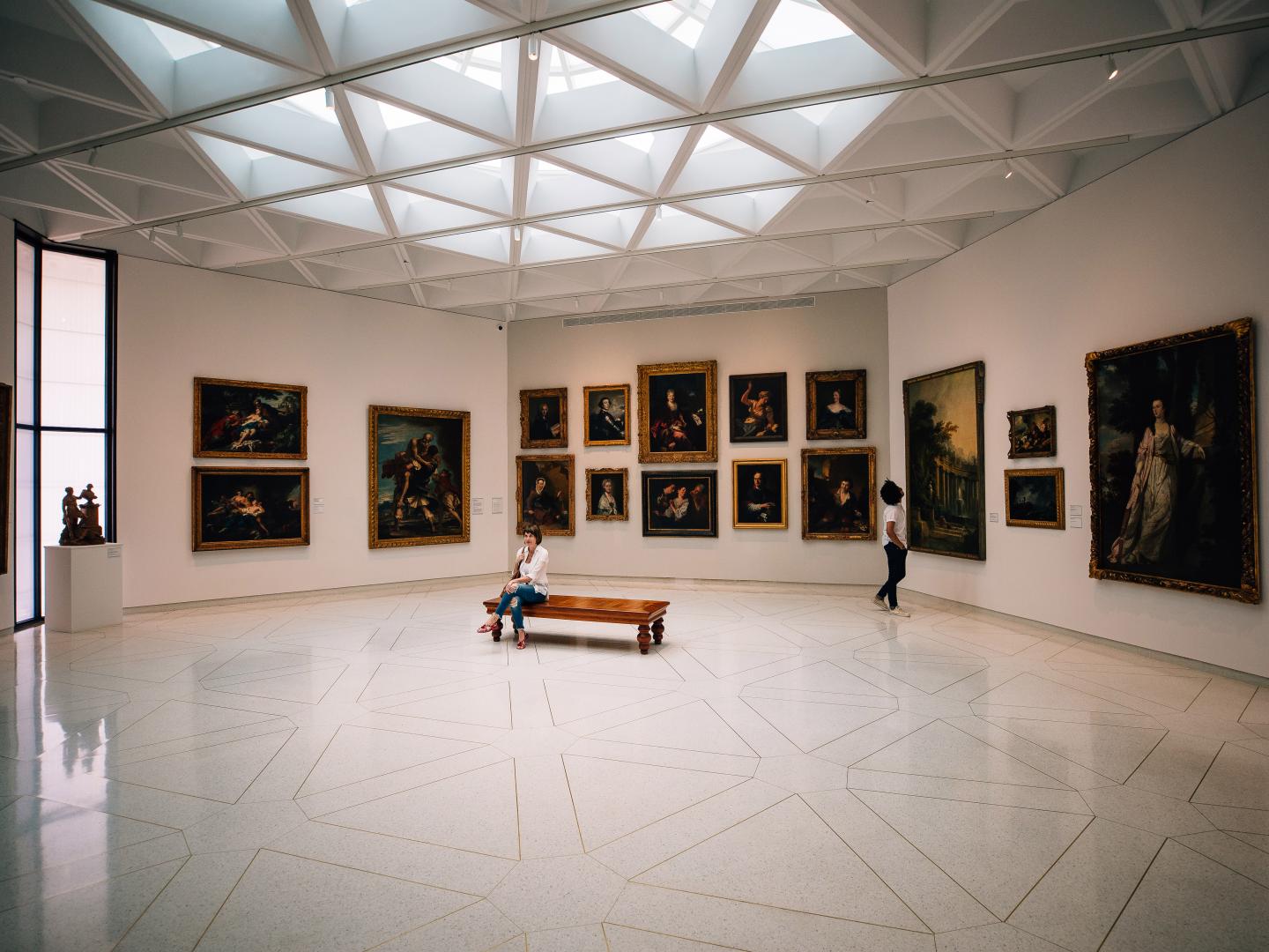 欣赏波多黎各庞赛艺术博物馆中的作品