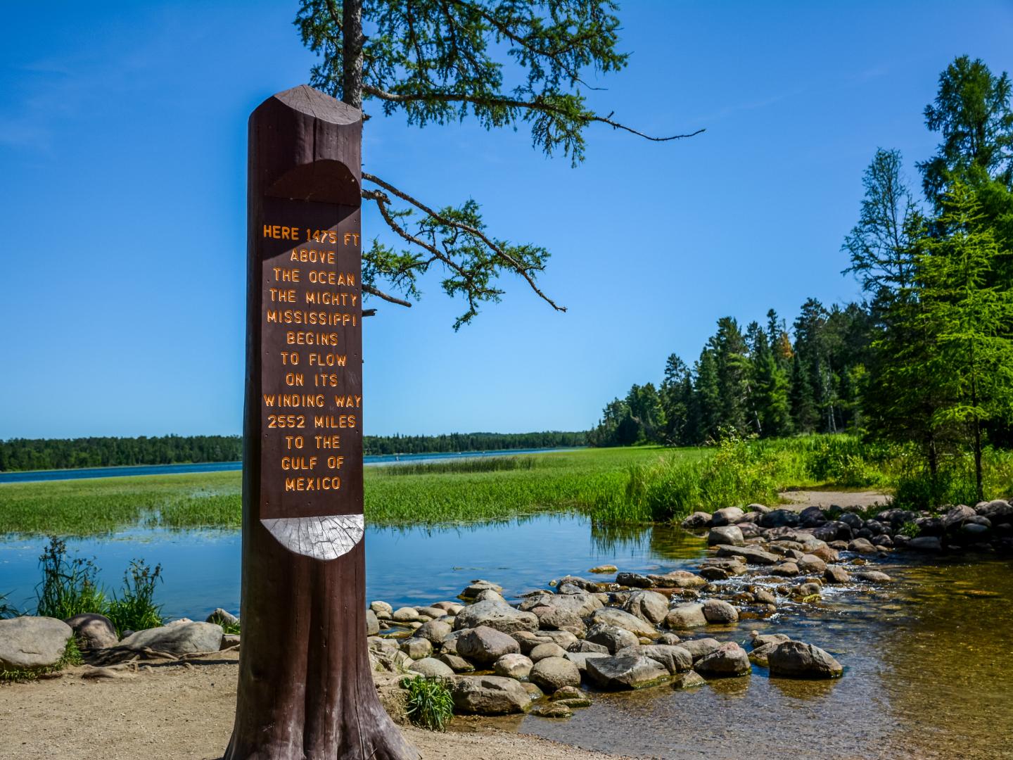明尼苏达州伊塔斯加州立公园的密西西比河源头