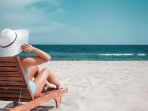 在墨西哥湾沿岸地区的阳光下放松休息 在墨西哥湾沿岸地区的阳光下放松休息