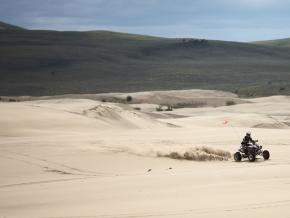 乘坐越野车穿越圣安东尼沙丘 乘坐越野车穿越圣安东尼沙丘