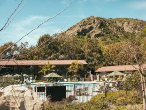 在拉古纳海滩牧场度假村泳池欣赏到的峡谷风光 在拉古纳海滩牧场度假村泳池欣赏到的峡谷风光