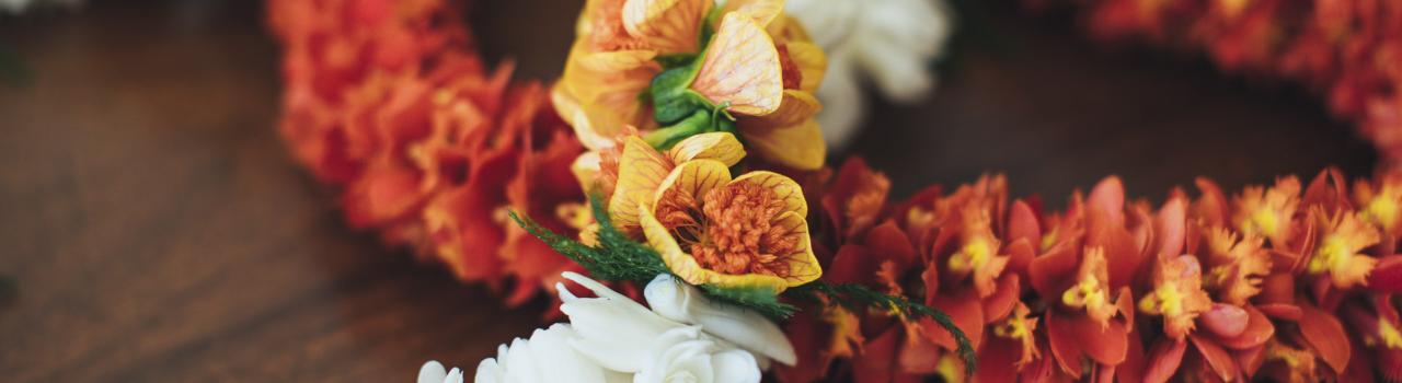 传统花环，戴在脖子上的花环