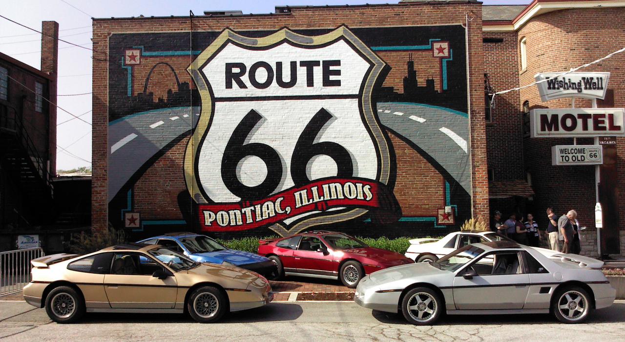 Classic Pontiac Fieros at the Route 66 Hall of Fame & Museum