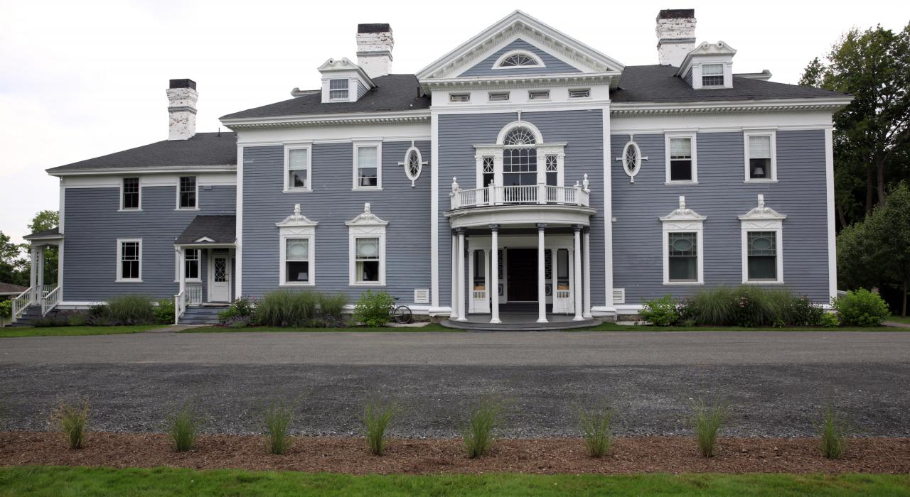 马萨诸塞州伯克希尔历史悠久的肯布尔客栈美景