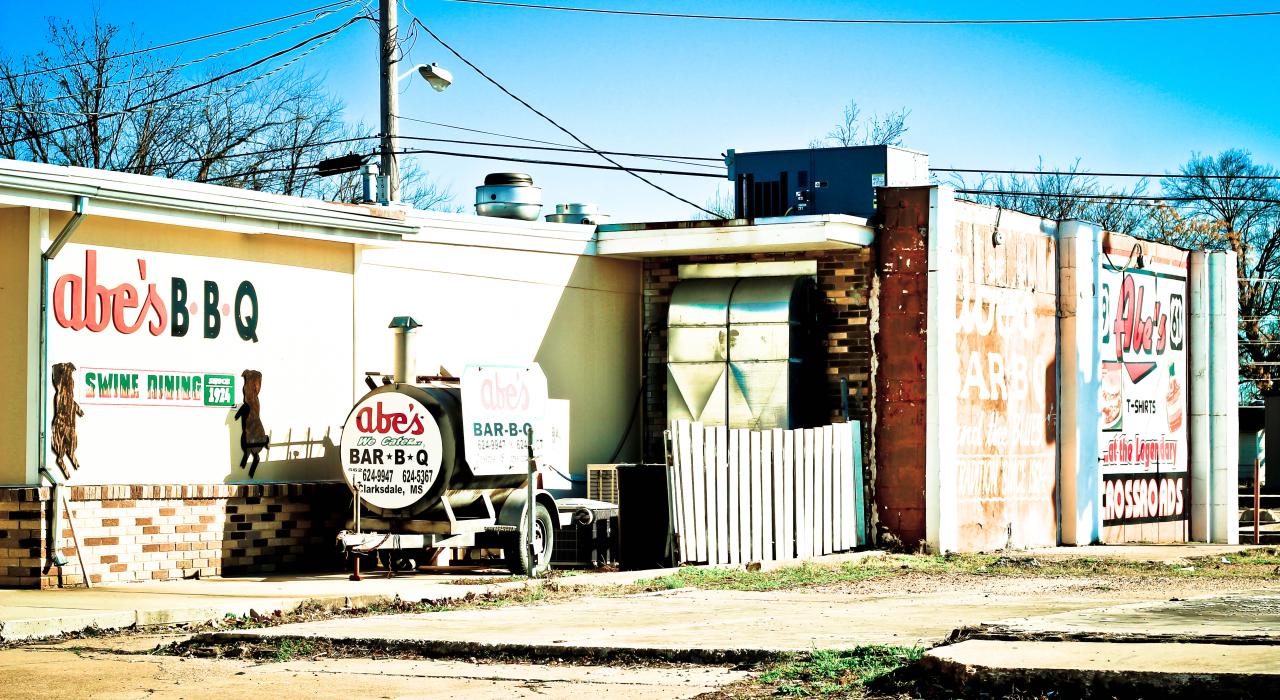 密西西比州克拉克斯代尔著名的 Abe's BBQ 餐厅