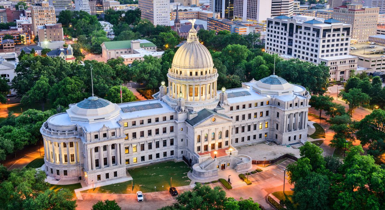 位于密西西比州杰克逊市的密西西比州议会大厦