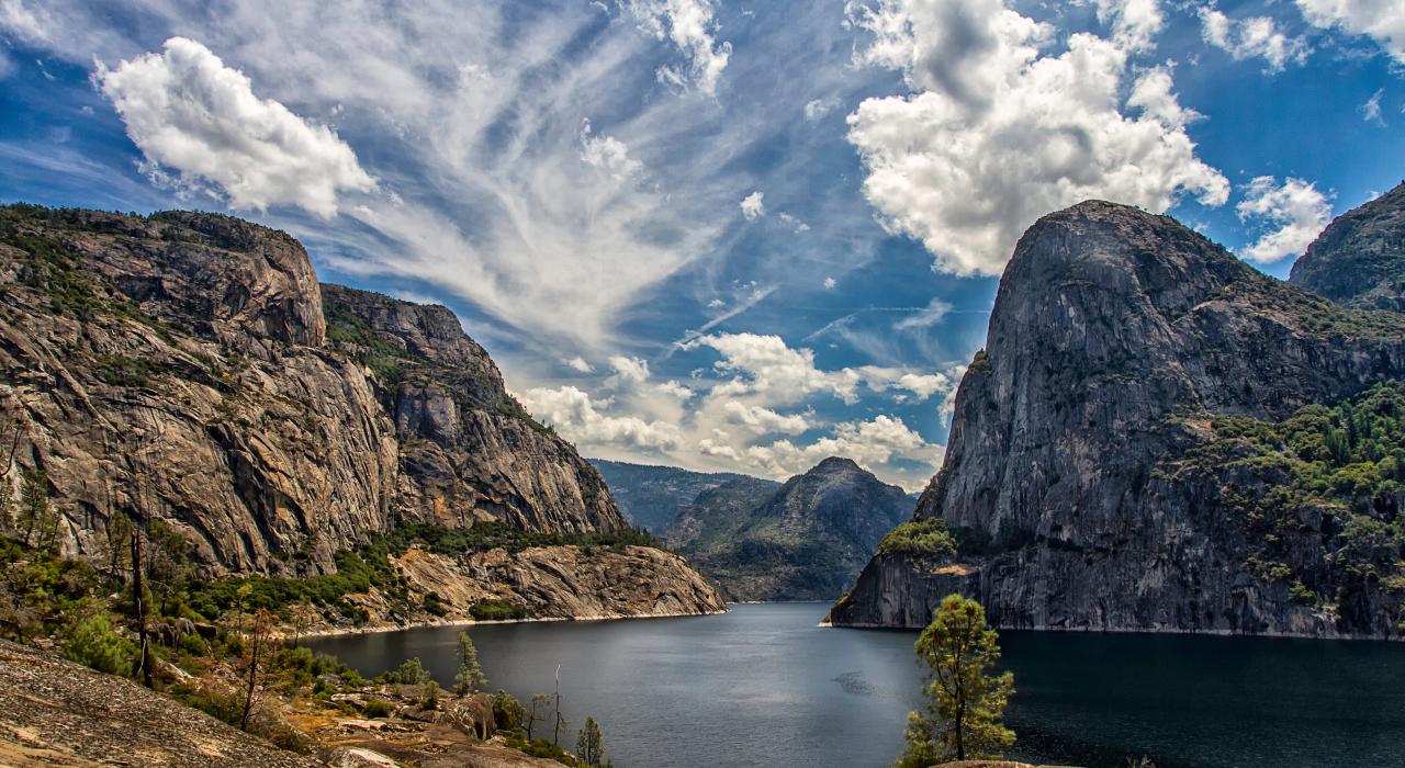 Stunning skies over Hetch Hetchy Reservoir 