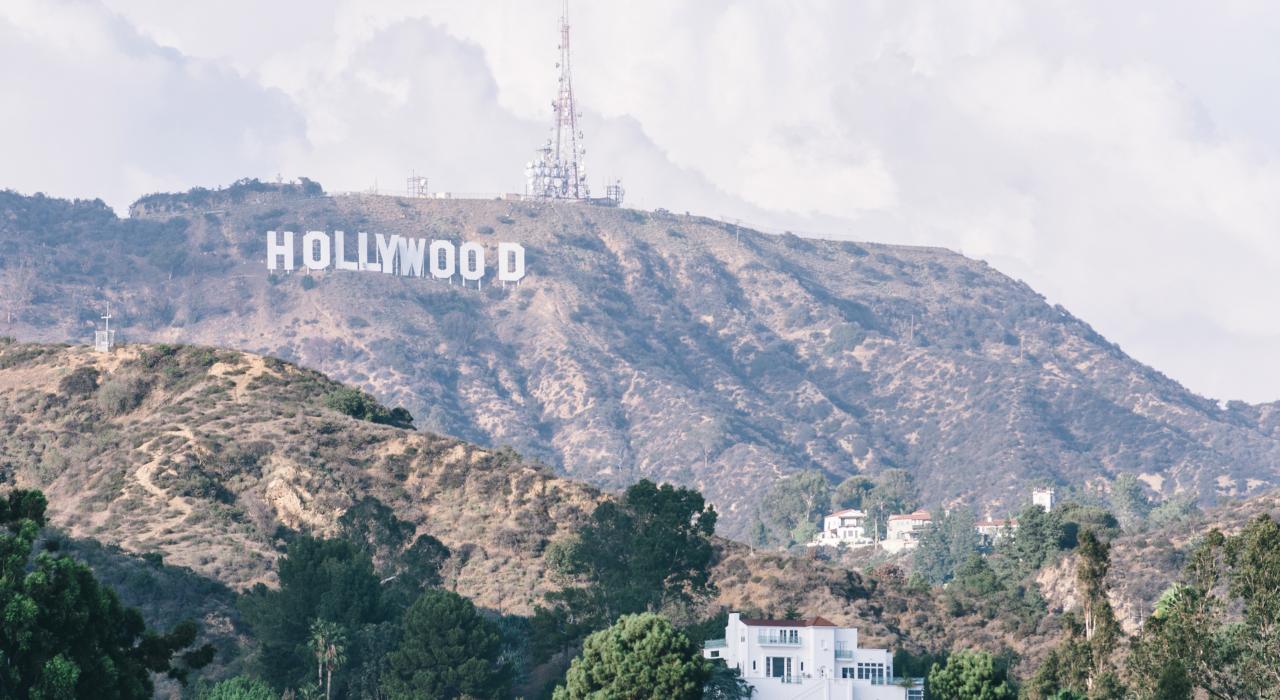 好莱坞山和地标“好莱坞”大标志