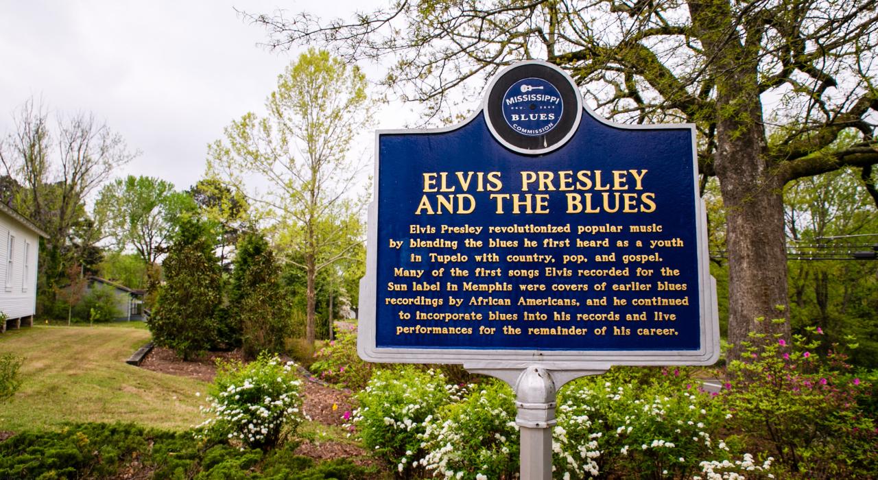 Sign at Elvis Presley Museum in Tupelo, Mississippi