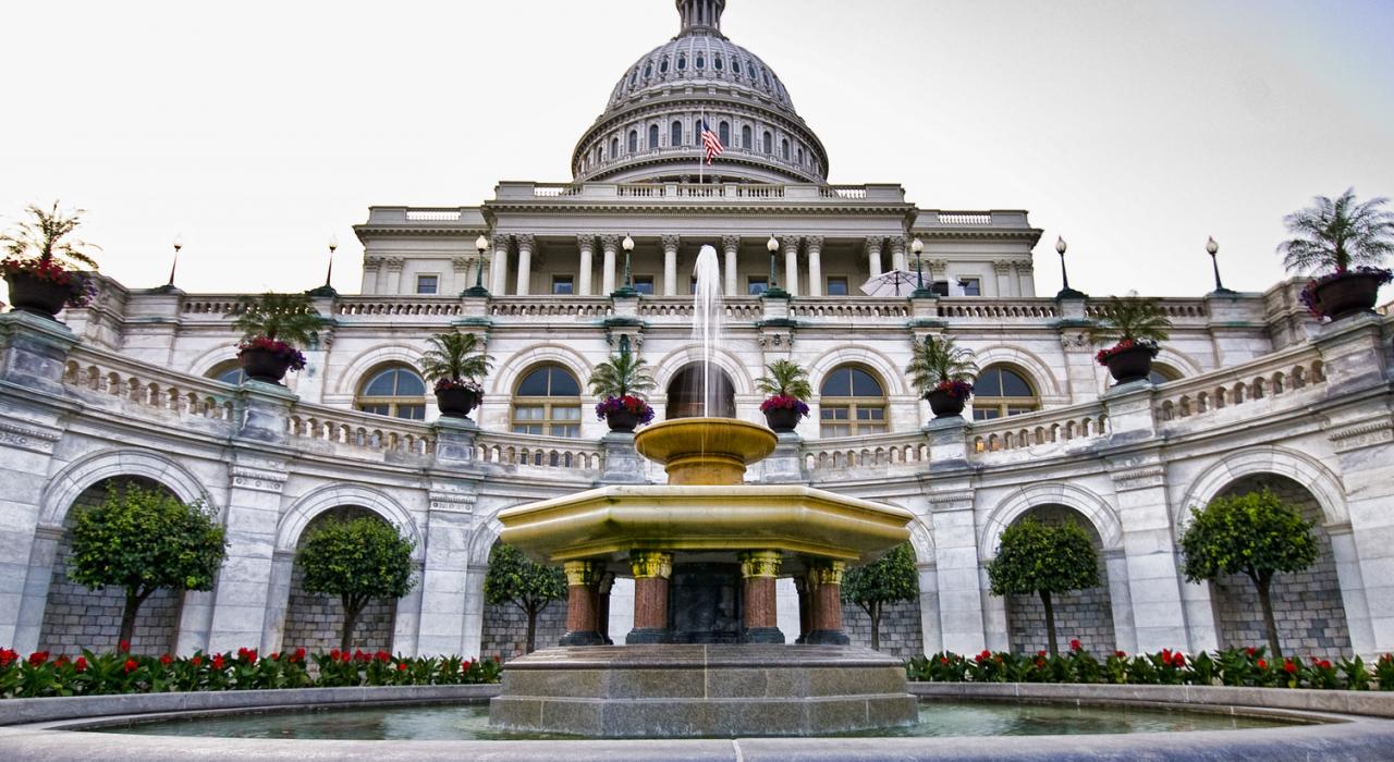 美国国会大厦正面特写