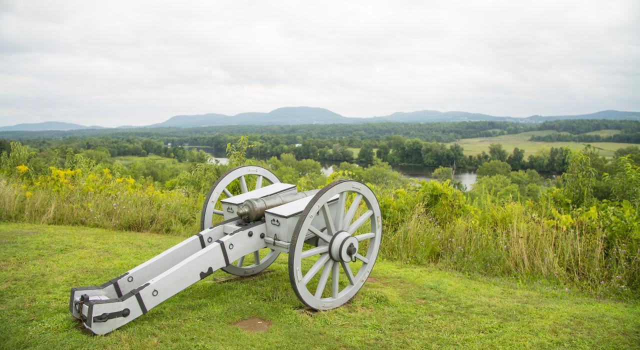 参观纽约州斯蒂尔沃特的萨拉托加战场国家公园。