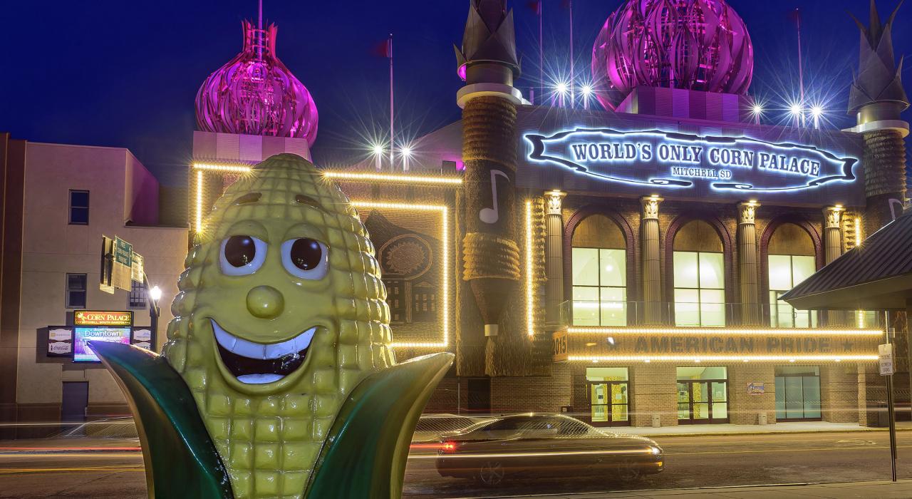 The cheerful façade of The Corn Palace at night