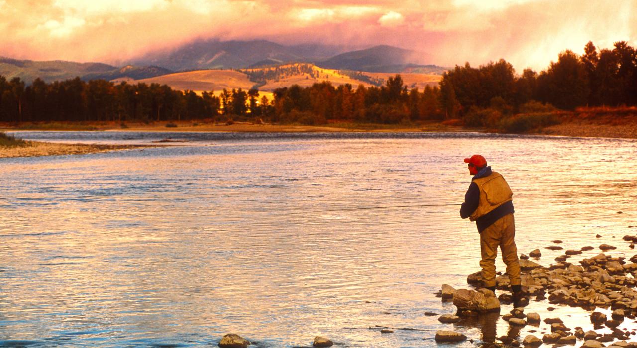 Pesca con mosca en Blackfoot River