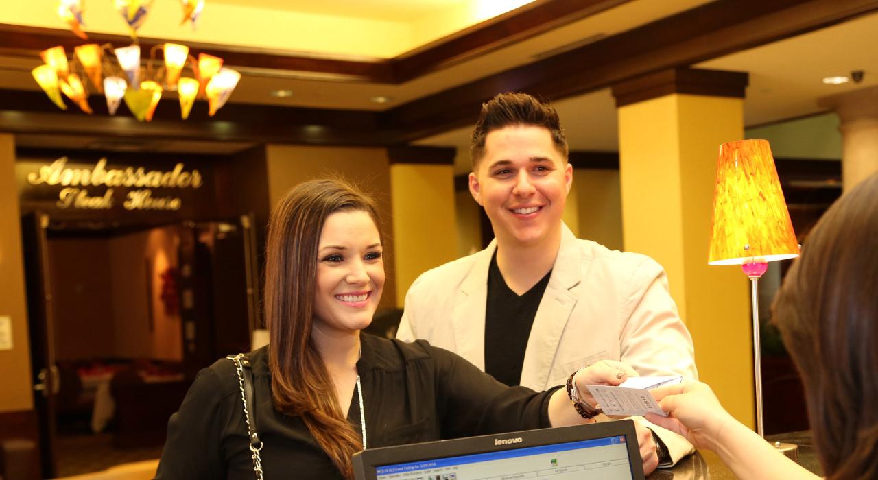 ラレドに数ある高級ホテルの 1 つにチェックイン