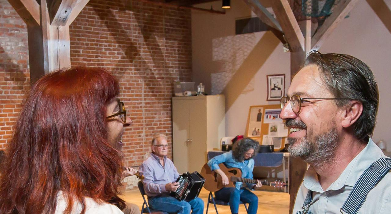 阿卡迪亚湿地文化中心的现场音乐表演