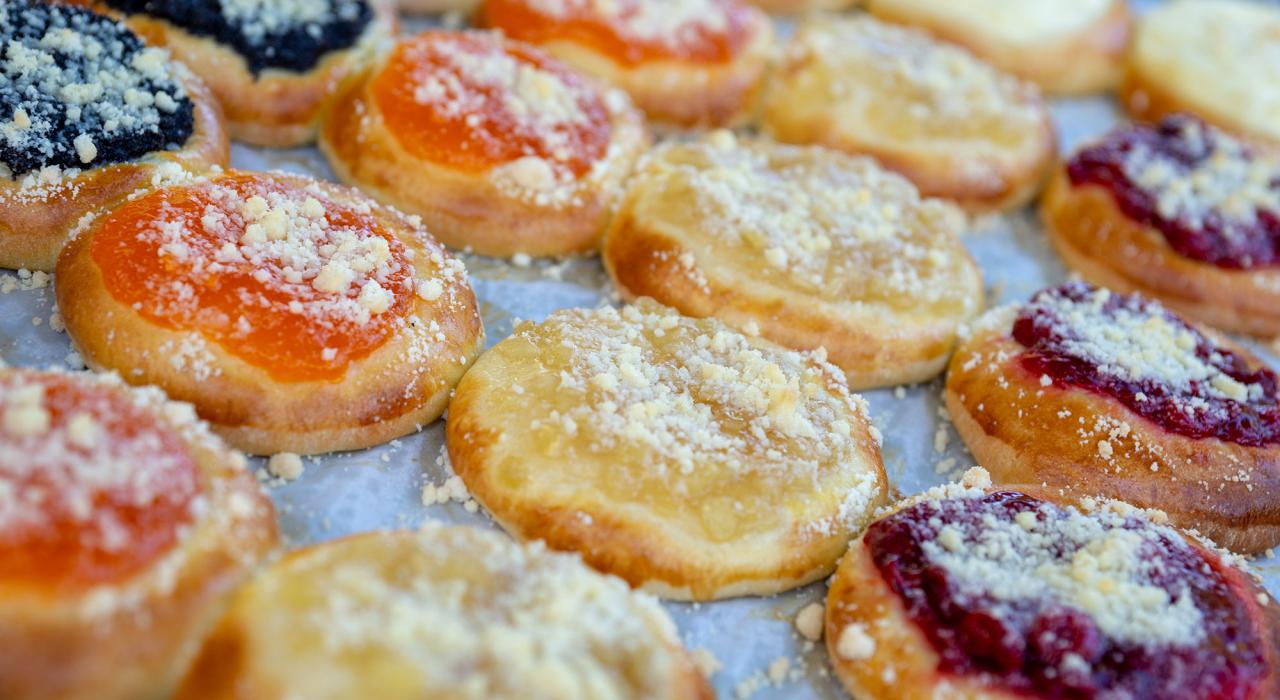 Kolache，一种带有甜馅或咸馅的捷克糕点，在德州韦斯特很受欢迎