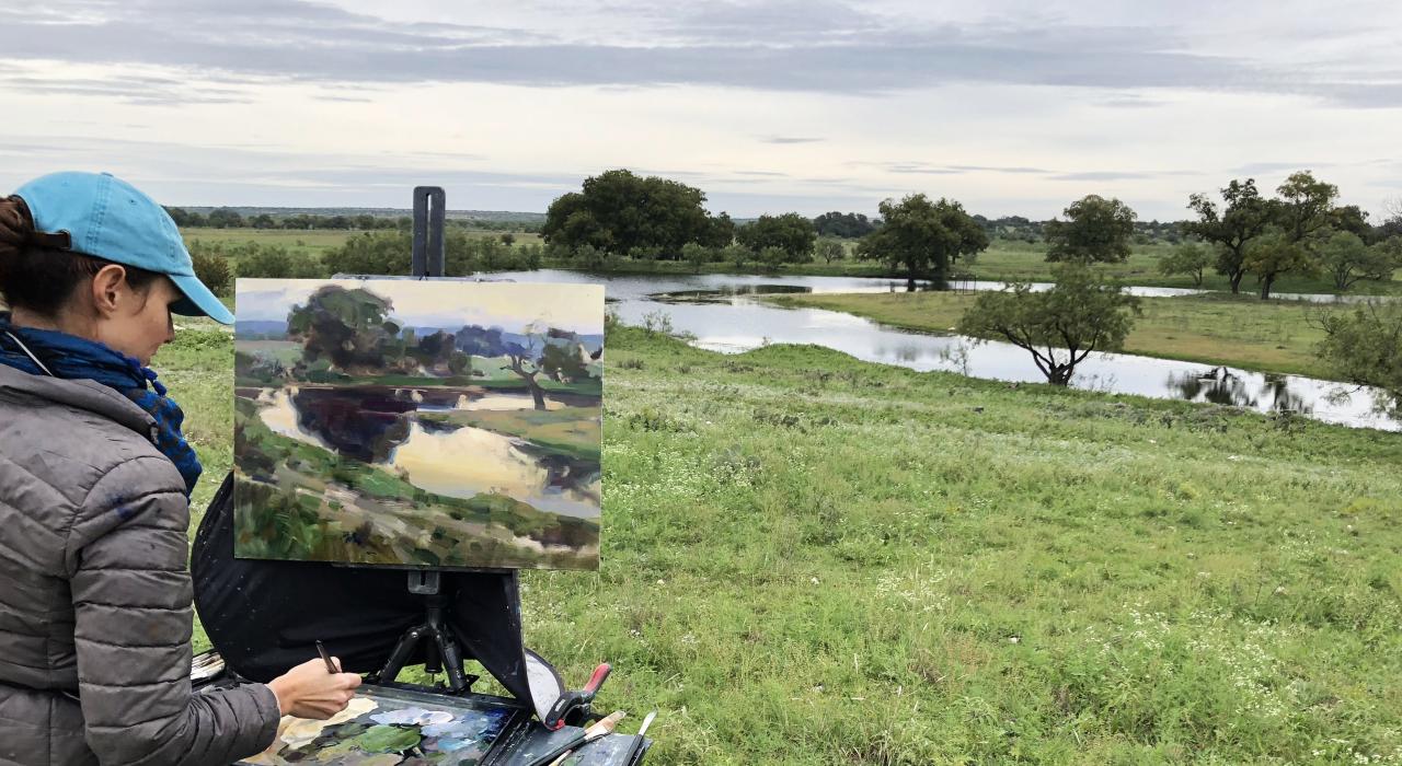 在圣安吉洛 EnPleinAirTEXAS National Competition & Cinch Roping Fiesta 全国赛和嘉年华期间，体验户外绘画创作