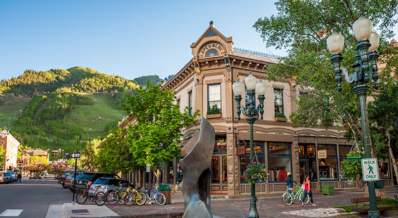 建于 1886 年的标志性建筑 Aspen Block Building