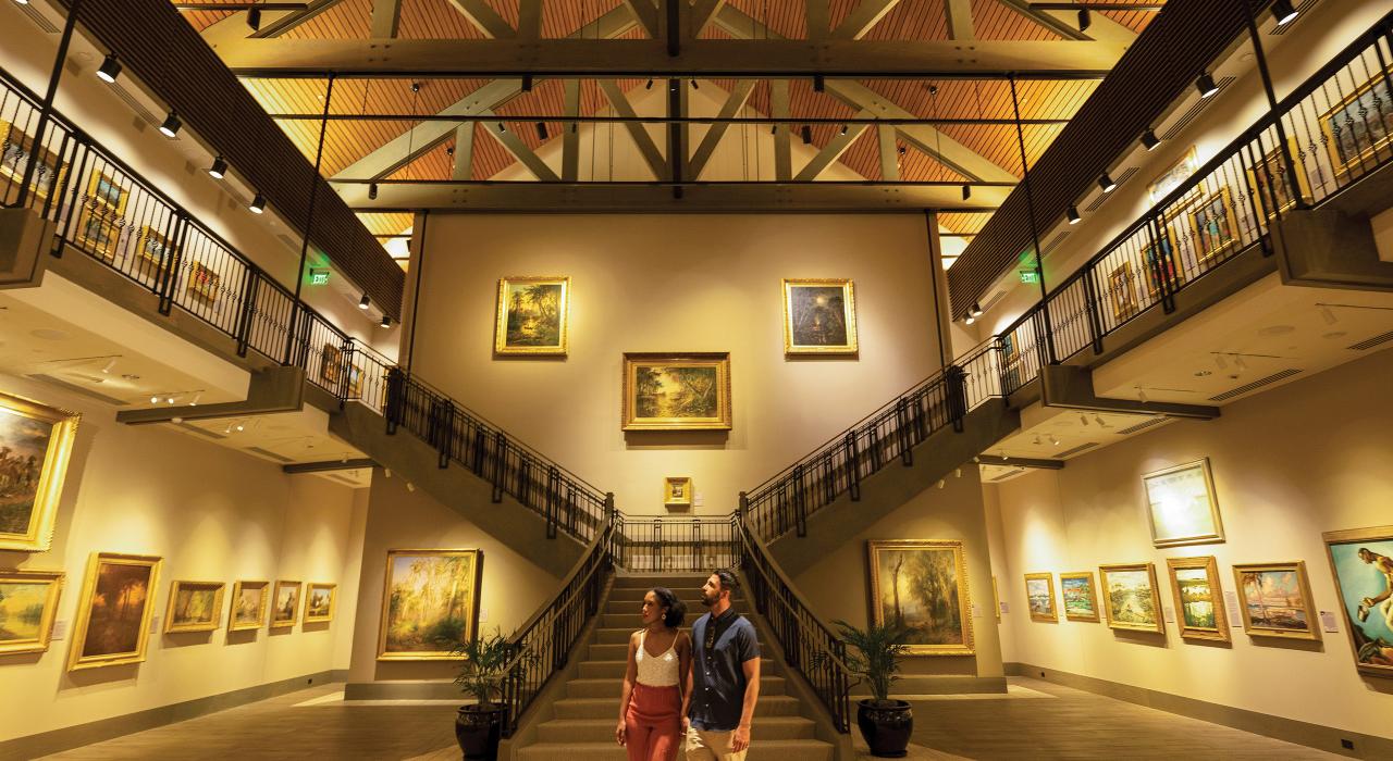 参观 Cici & Hyatt Brown 艺术博物馆的华丽艺廊