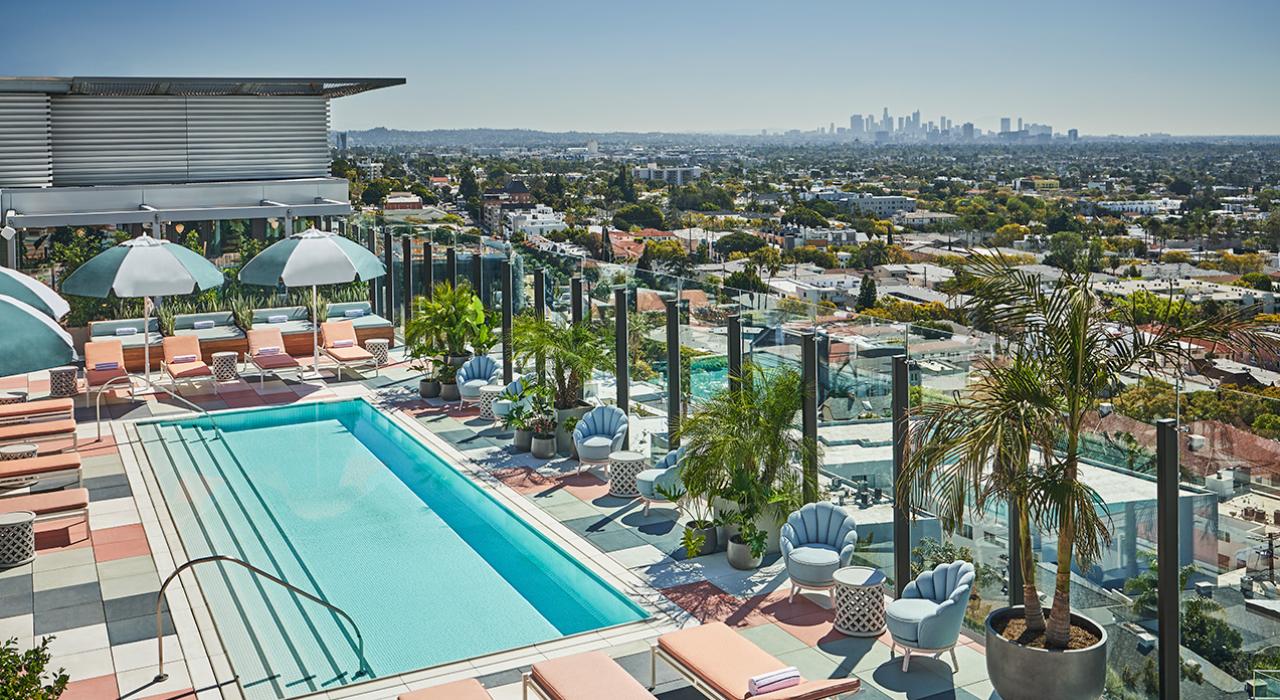 屋顶泳池，可欣赏到令人难以置信的美景