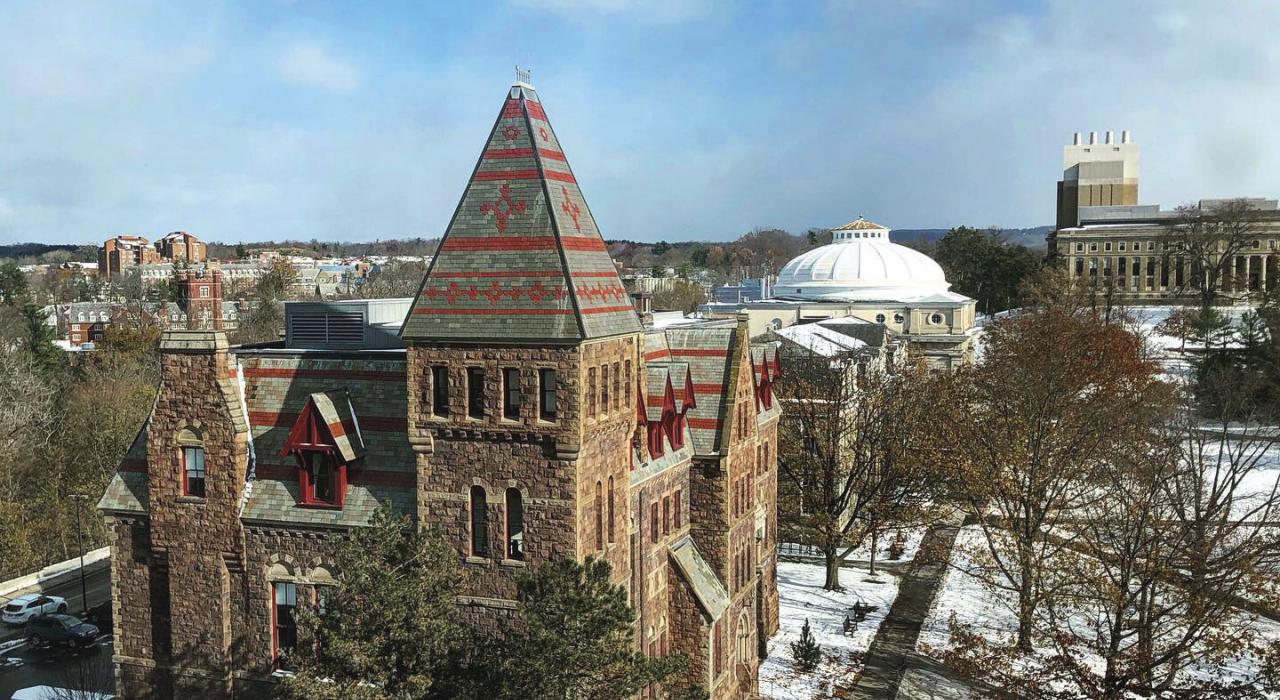 康奈尔大学校园的冬季景观