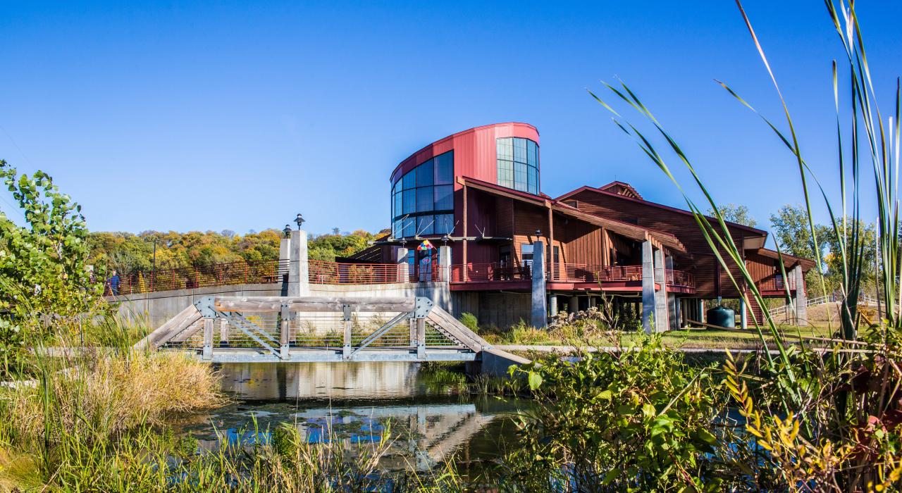 密苏里河畔的瑞明顿自然中心一景