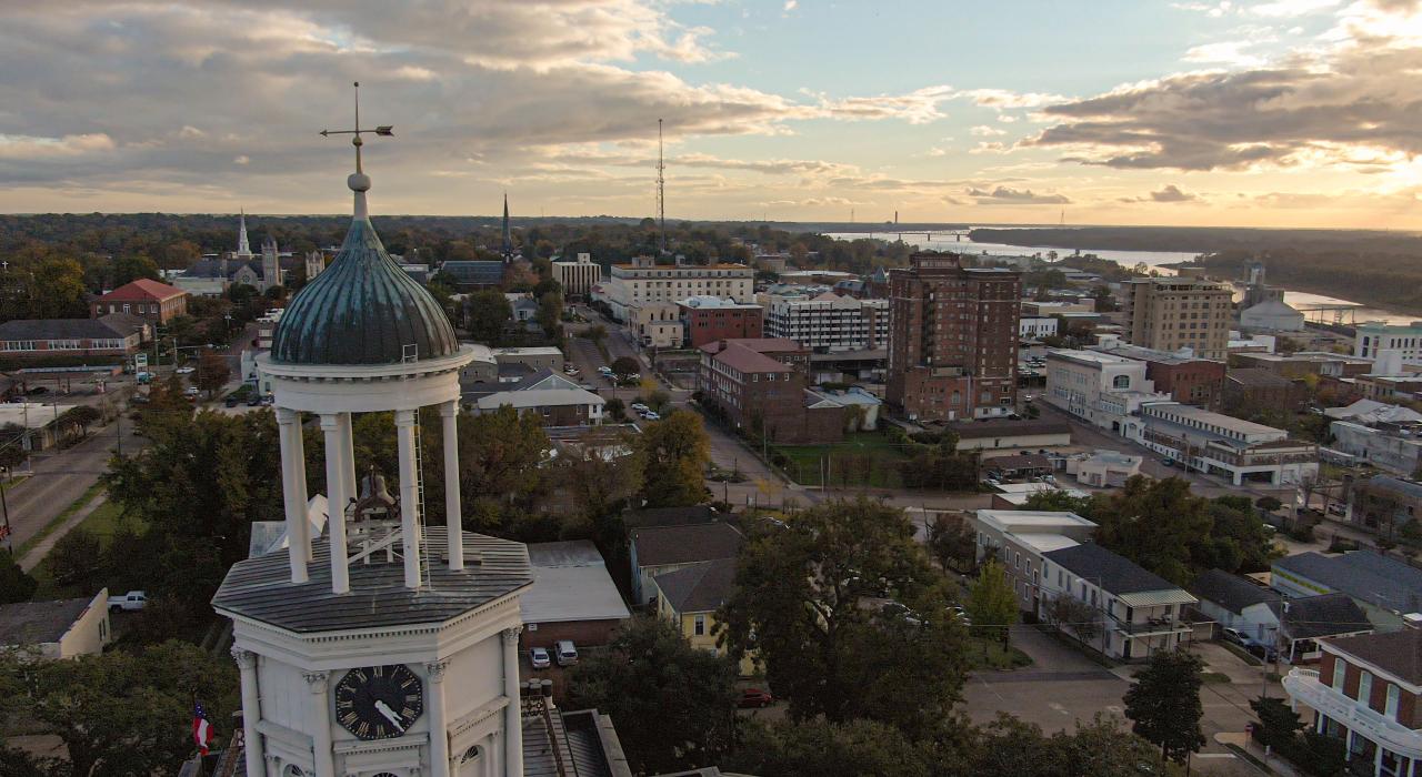 俯瞰维克斯堡天际线