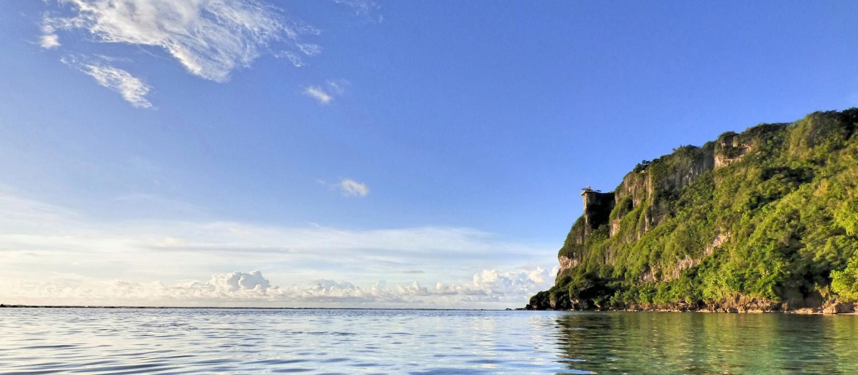 Fafå'I 海滩的平静水面