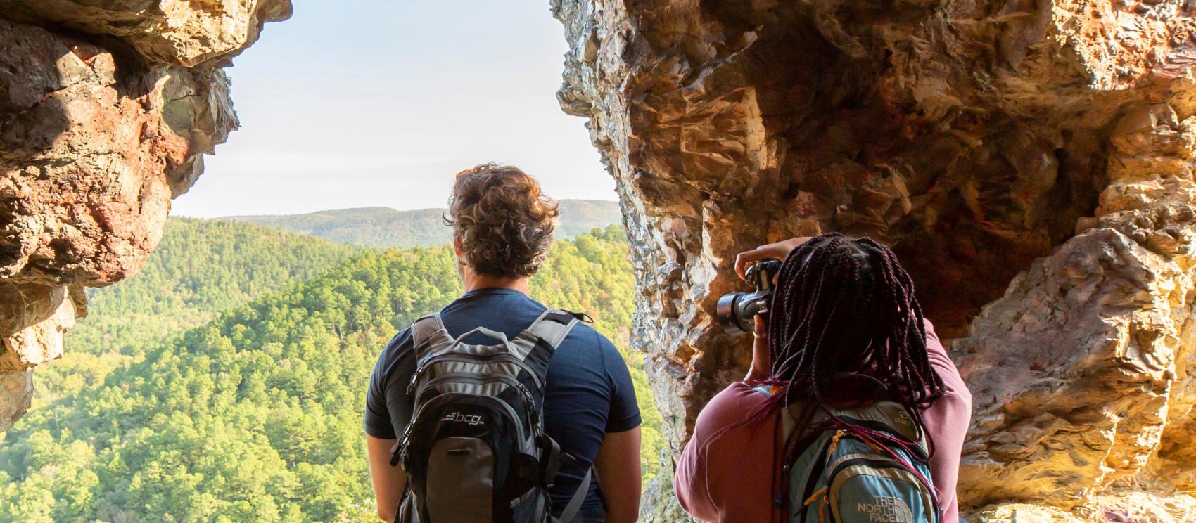 在沃希托国家森林公园拍摄窗岩